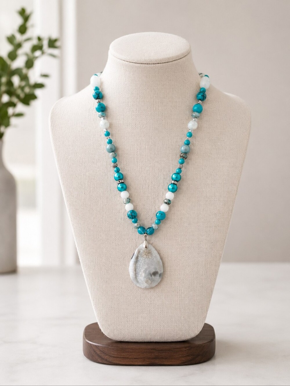 Blue Beaded Agate Teardrop Pendant Necklace Handmade 19 Inch